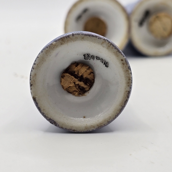 Set Of 7 Vintage Japanese Blue Lusterware Salt and Pepper Shakers With Cork Plug - Picture 6 of 7